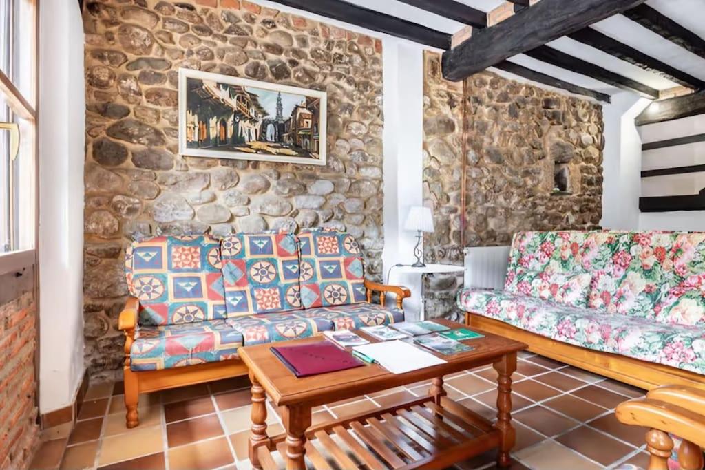 Posezení v ubytování La Jomeruca ,espaciosa casa rural cerca de playa y montaña