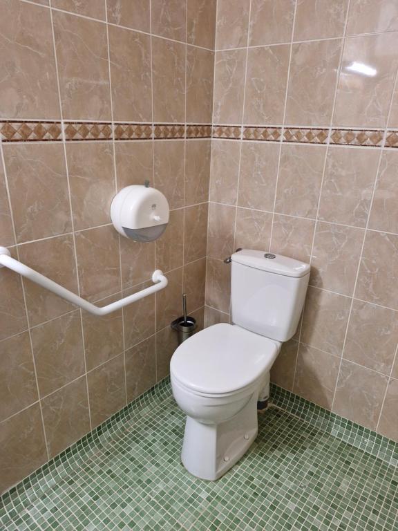 Salle de bains dans l'établissement Chambres d'hôtes à Pêtre