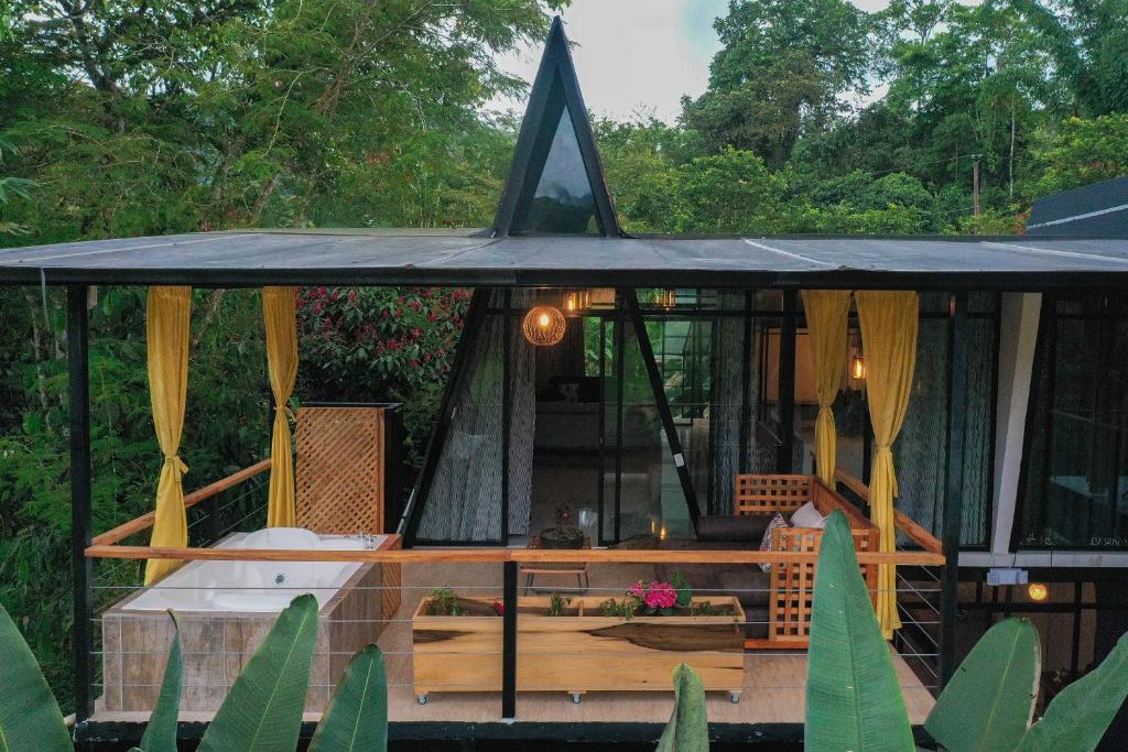 Balkón nebo terasa v ubytování Suites Casa ColibrÍ
