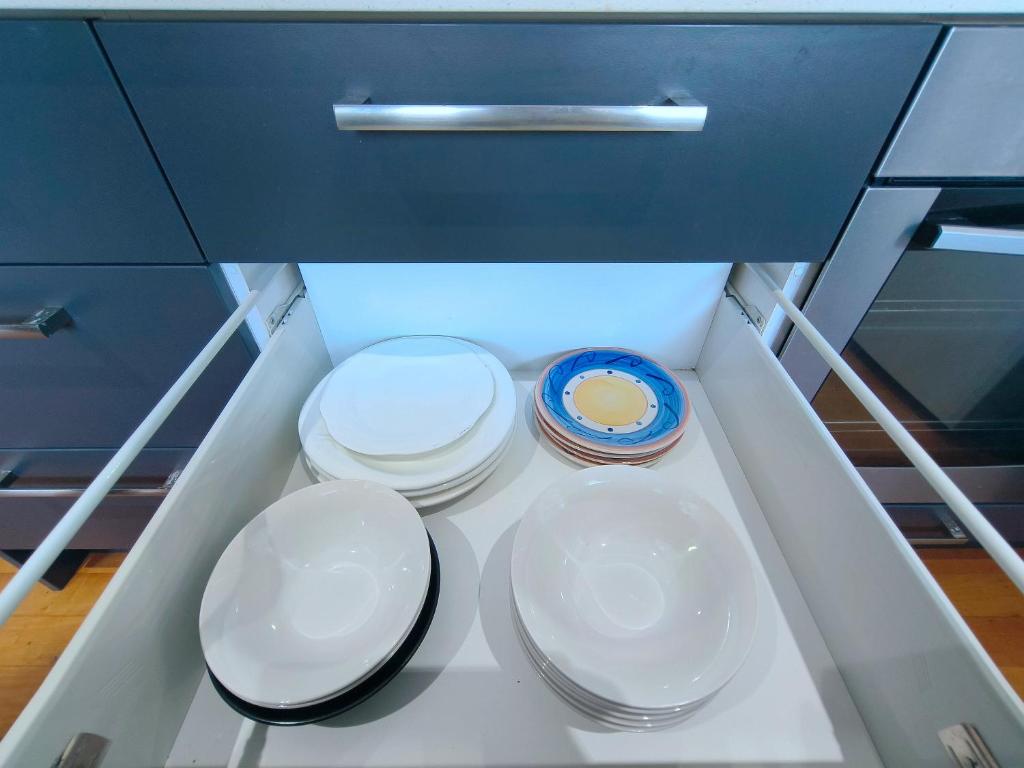 Lakefornt Central Comfort Near Beach - Resim 17