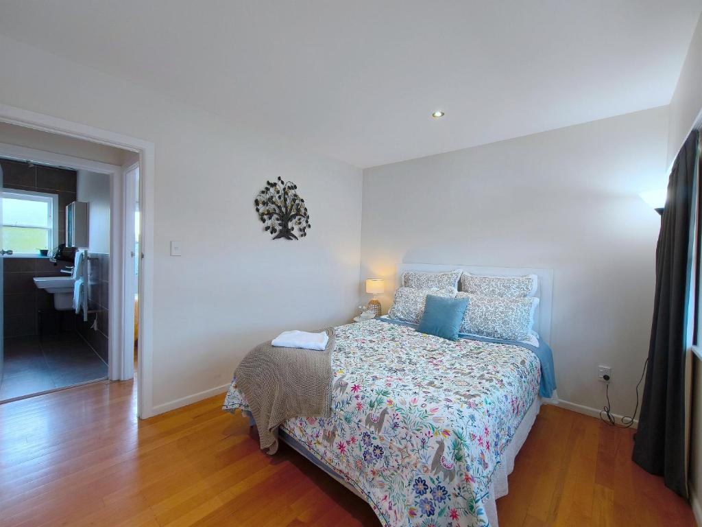 Lakefornt Central Comfort Near Beach - Resim 9