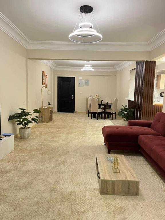 Area soggiorno di Zamalek Taha Hussein open view