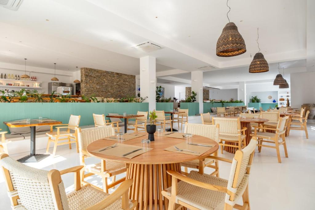 Restaurace v ubytování Cavo Piso Livadi