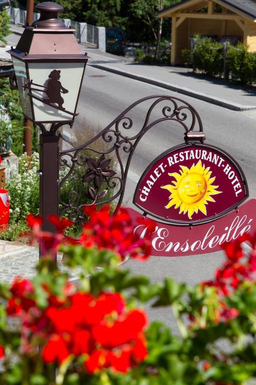 Certifikát, hodnocení, plakát nebo jiný dokument vystavený v ubytování Hôtel L'Ensoleillé