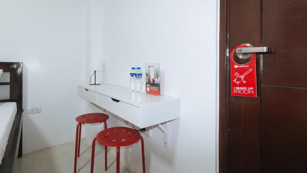 Fotografie z fotogalerie ubytování RedDoorz near UST Sampaloc Manila v destinaci Manila