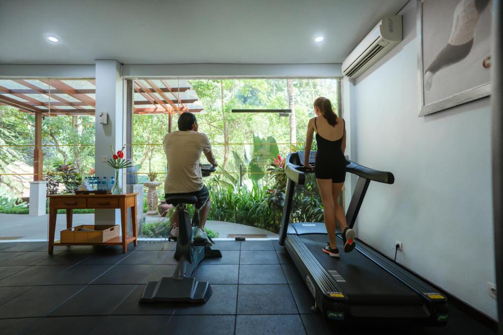 Fitness centrum a/nebo fitness zařízení v ubytování The Lokha Ubud Resort, Villas & SPA