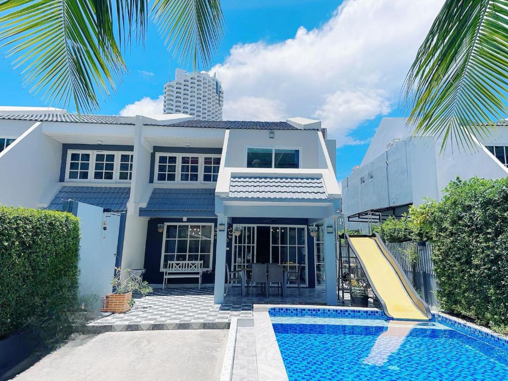 中天海滩轰趴四房五卫大别墅Vlia3,乔木提恩海滩（2026年最新房价）