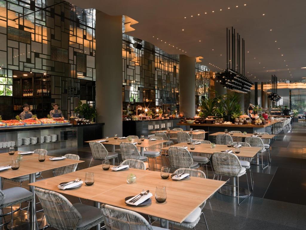 Restaurace v ubytování PARKROYAL COLLECTION Pickering, Singapore