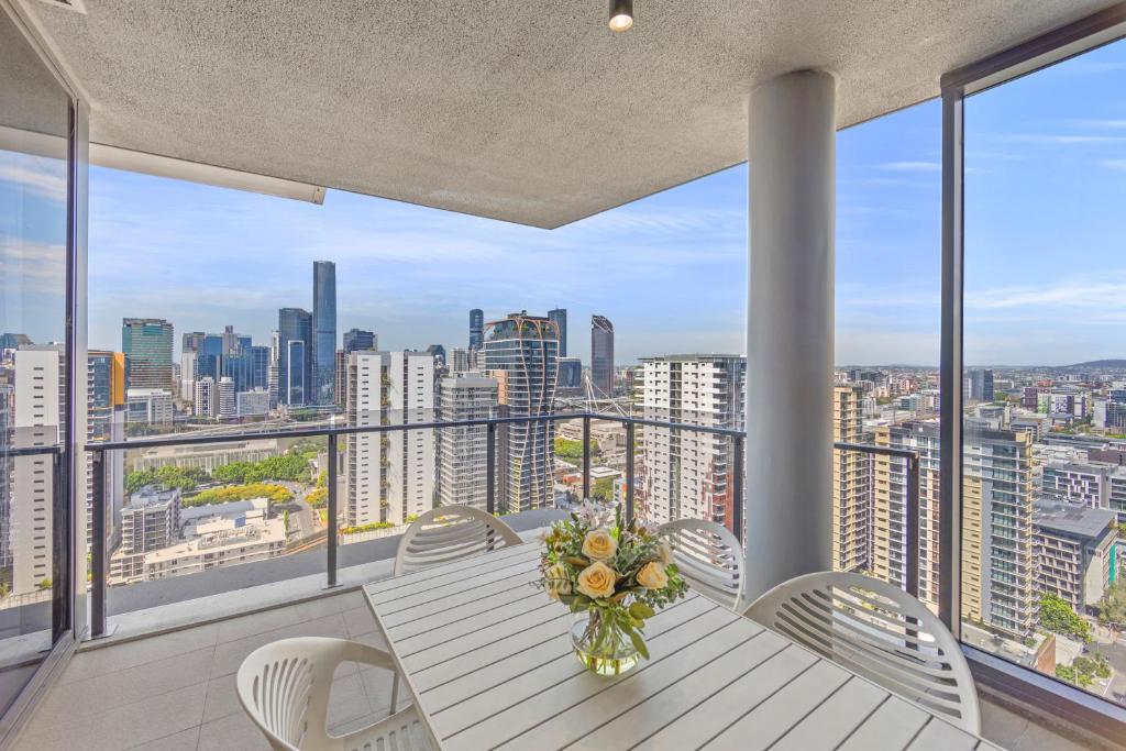 
Three Bedroom Two Bathroom Executive Apartment

