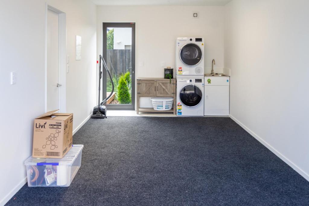 Charming 3-Bedroom Escape Carpark - Resim 36