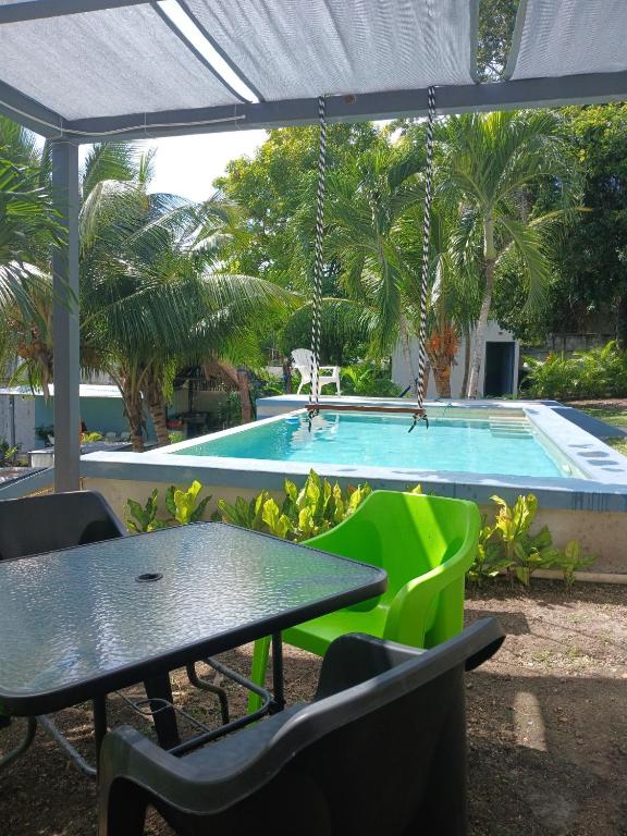Bazén v ubytování Hotel Xurús Bacalar nebo v jeho okolí