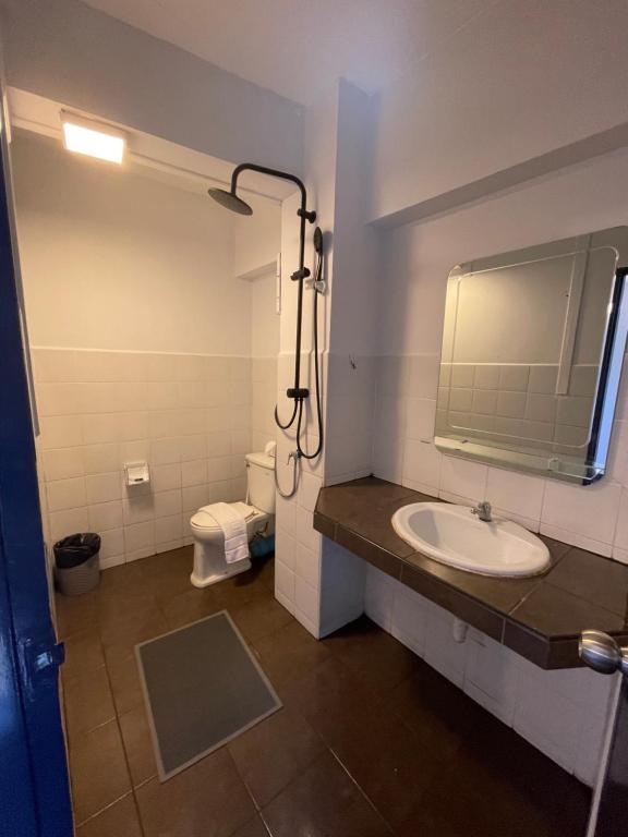 Maland House Hostel - Pattaya soi 14 Saisong Road - Resim 23