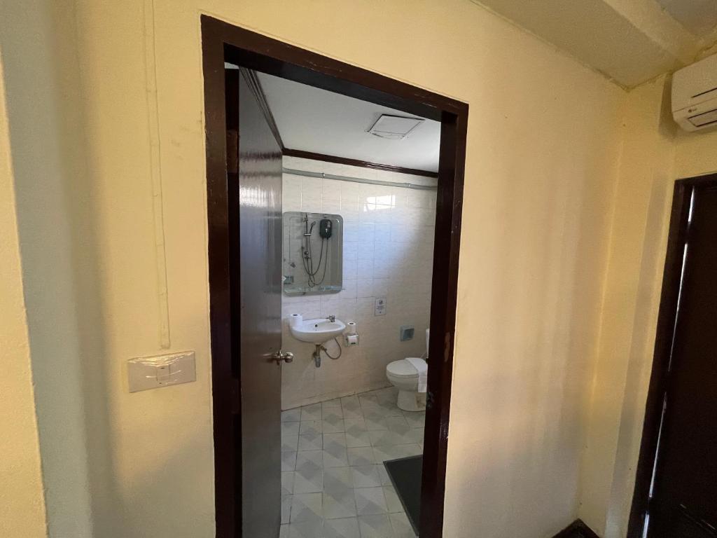 Maland House Hostel - Pattaya soi 14 Saisong Road - Resim 31