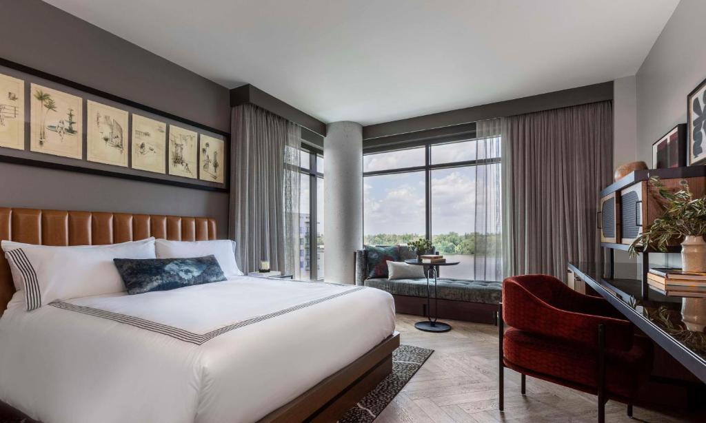 Thompson Savannah, by Hyatt photo