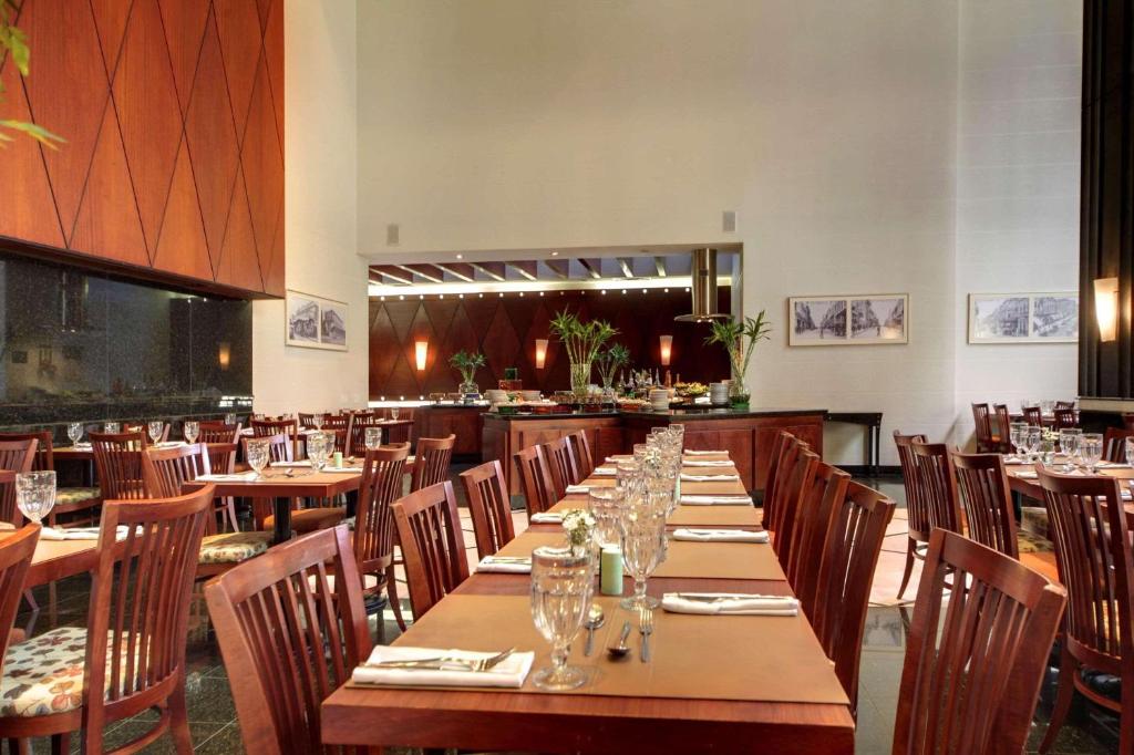 Restaurace v ubytování Radisson Hotel Curitiba