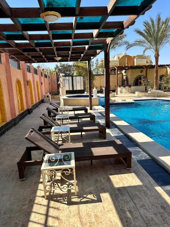 Bazén v ubytování Private villa in Hurghada nebo v jeho okolí