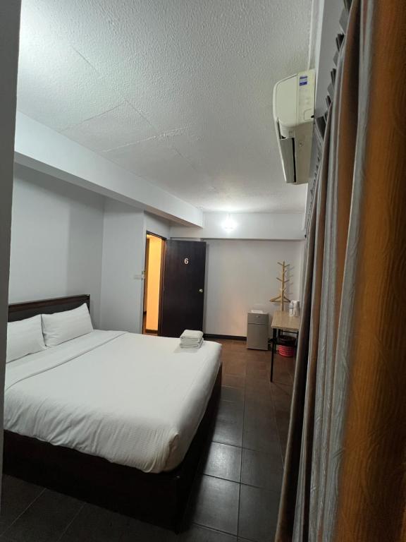 Maland House Hostel - Pattaya soi 14 Saisong Road - Resim 41
