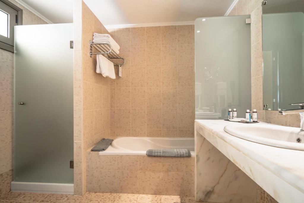 Porto Galini Seaside Resort & Spa - 8