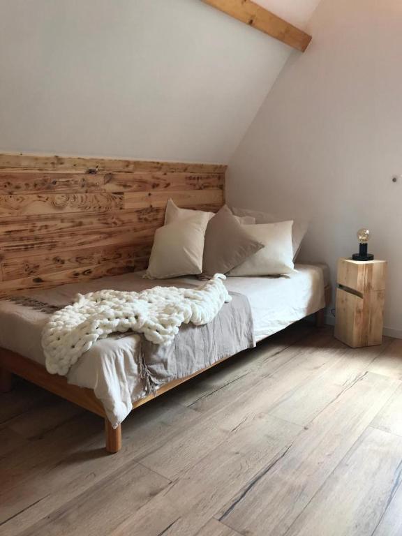 Postel nebo postele na pokoji v ubytování L'esprit cabane
