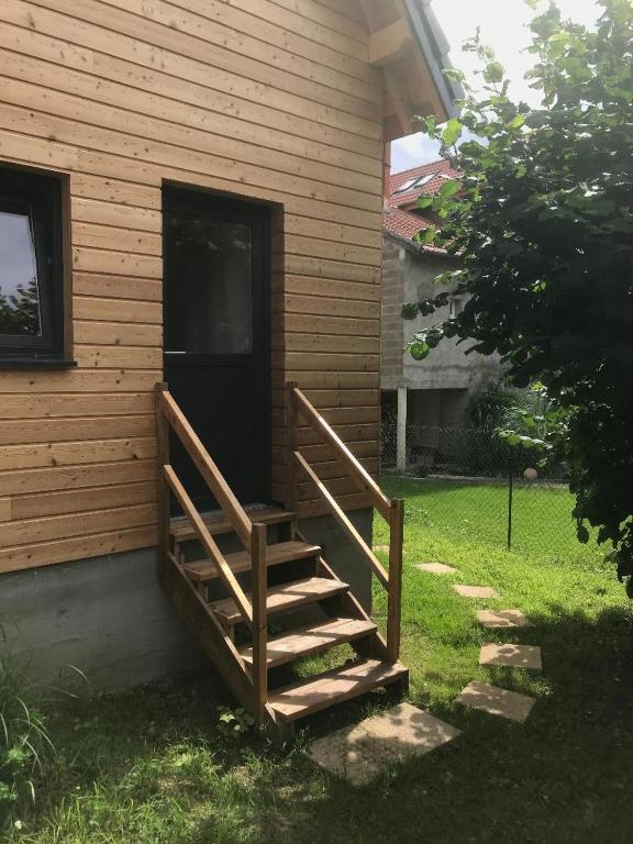 Budova, kde se apartmán nachází
