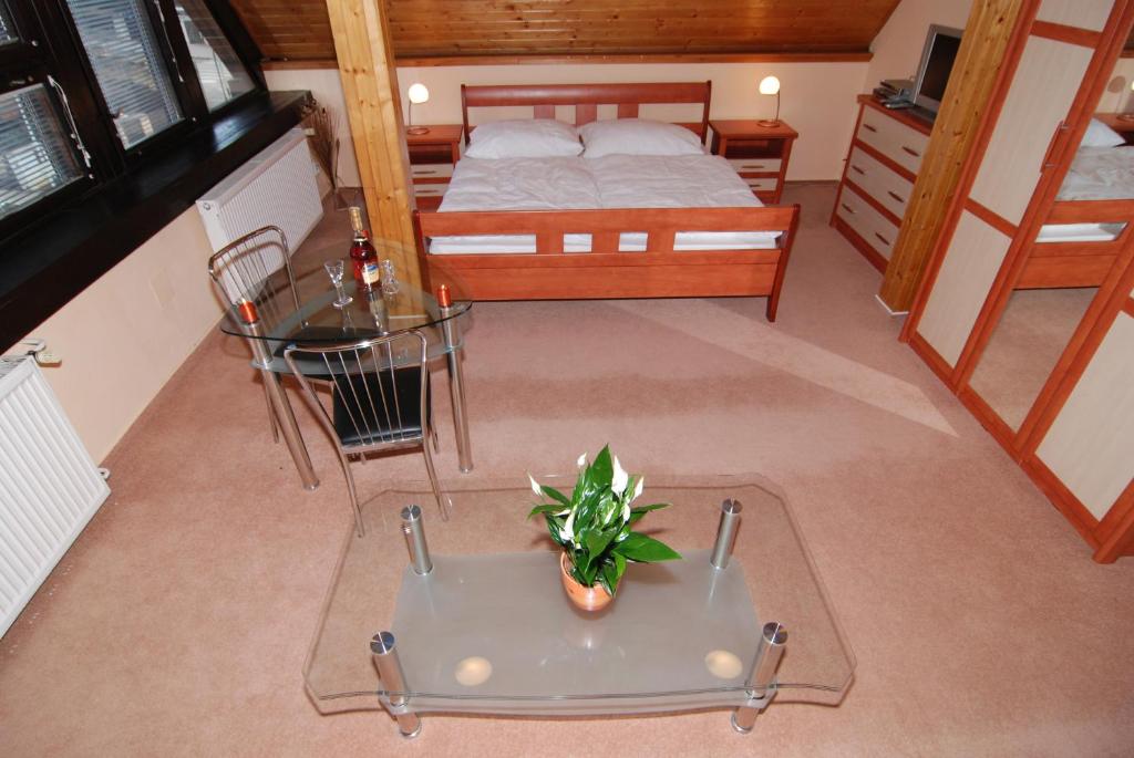 Apartmany Chodov - Apartamento De Dos Dormitorios (4 Adultos)