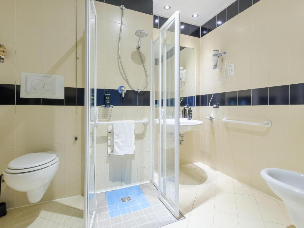 Łazienka w obiekcie B&B Hotel Ravenna