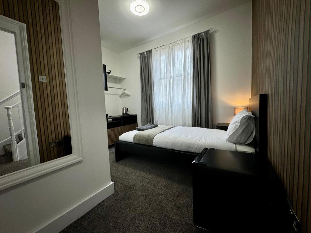 The Bernard Rooms - Resim 25