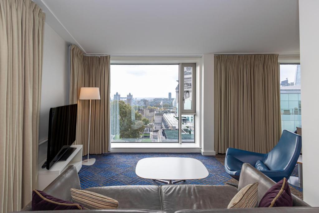DoubleTree by Hilton Hotel London - Tower of London - King City Suite