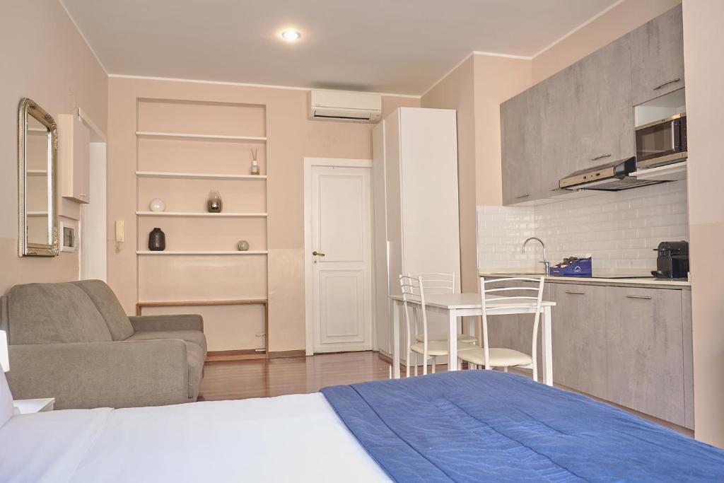 Milan Retreats Duomo - 12