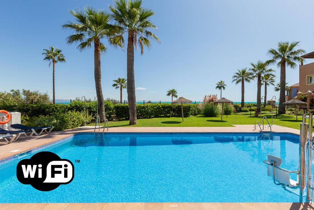 Bazén v ubytování La Perla 1501 nebo v jeho okolí