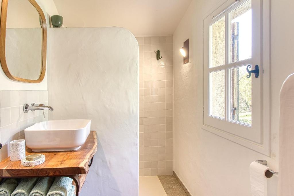 Koupelna v ubytování Gîte à l'ombre des chênes