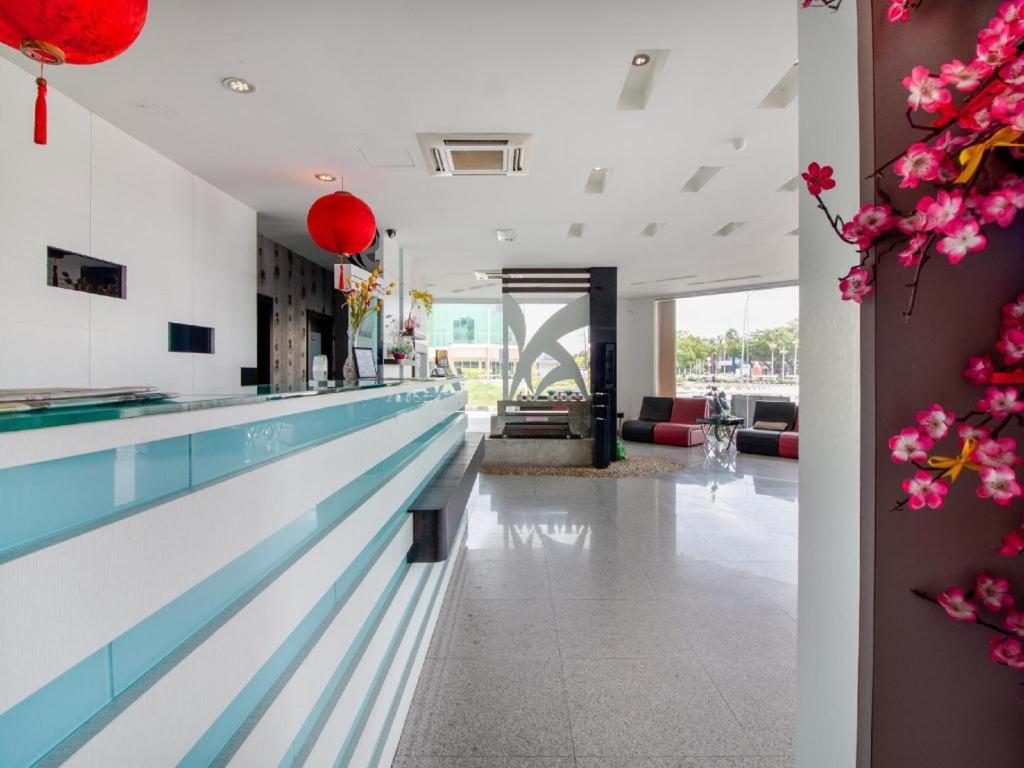 Μια τηλεόραση ή/και κέντρο ψυχαγωγίας στο e Hotel