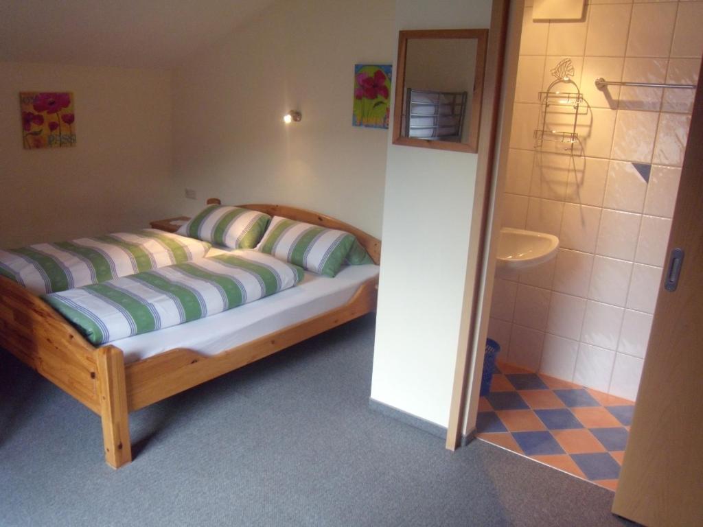 Postel nebo postele na pokoji v ubytování Appartements Schweiberer