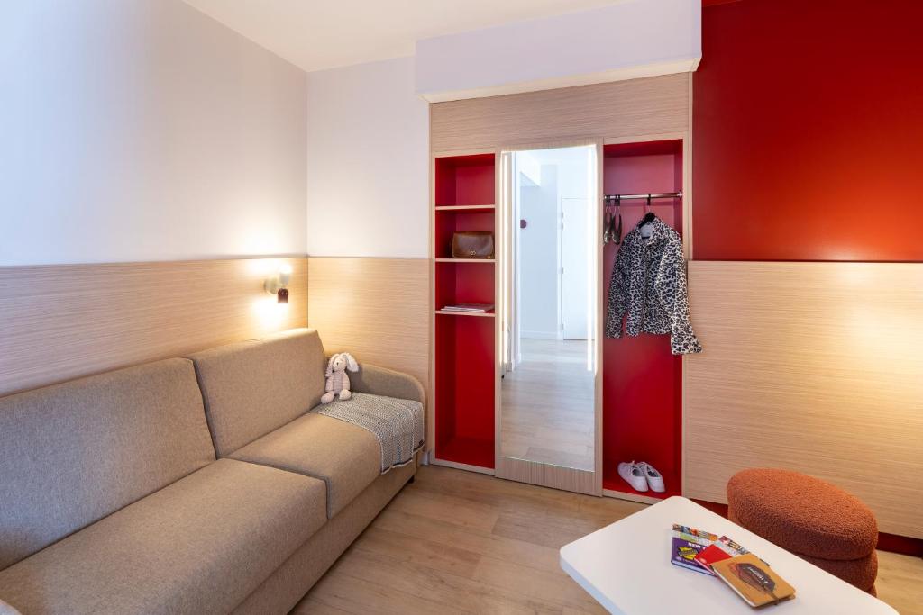 Posezení v ubytování ibis Styles Prévessin Genève Aéroport