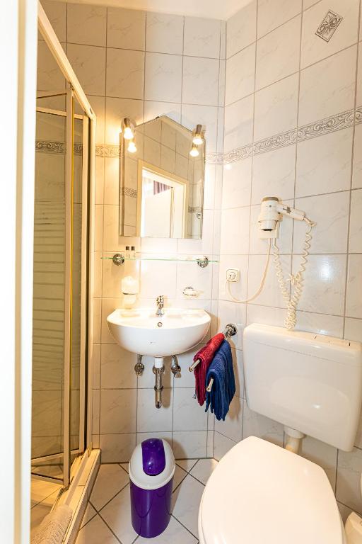 Koupelna v ubytování Gästehaus Strieth