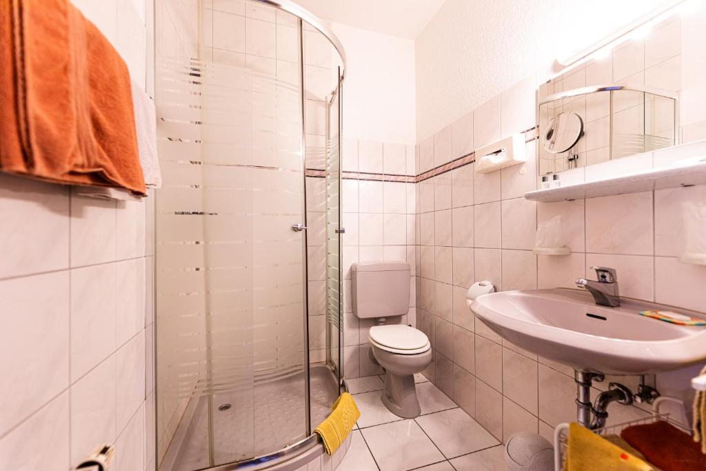 Koupelna v ubytování Gästehaus Strieth