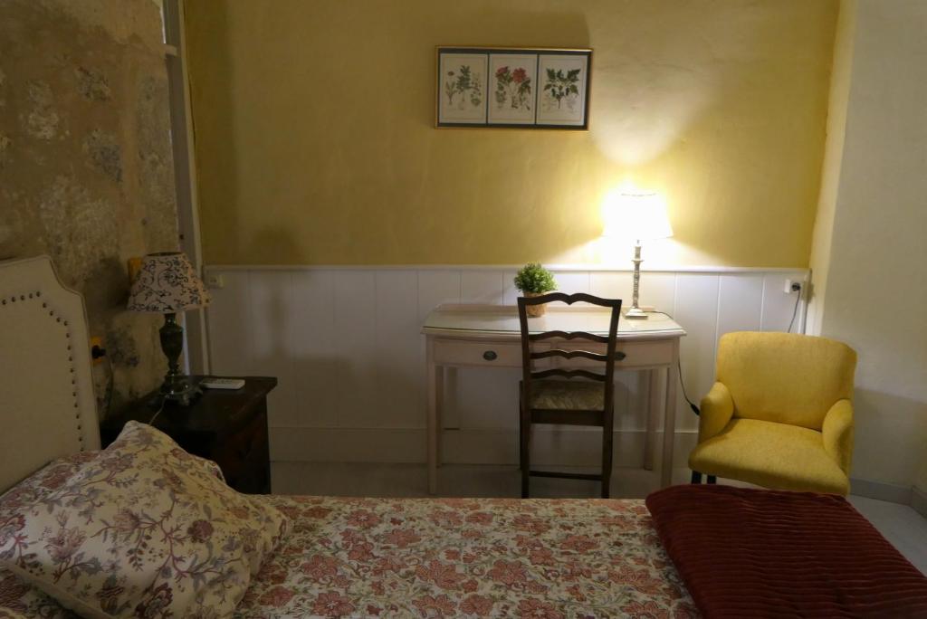 Posteľ alebo postele v izbe v ubytovaní Apartamentos Altozano