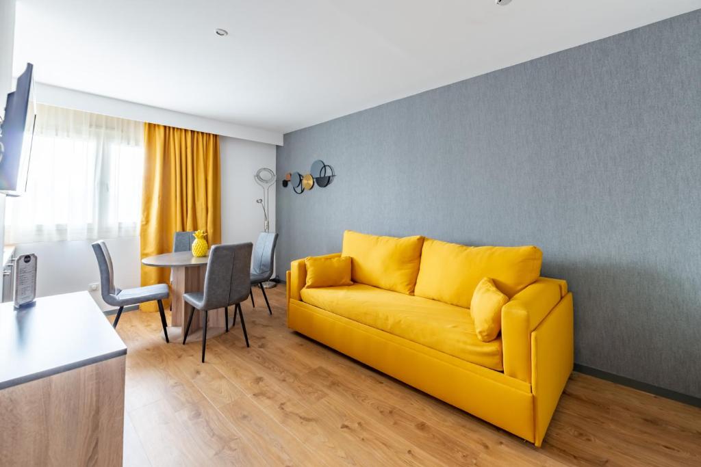 Brit Hotel Ker Lann Aeroport - Parc Expo - Apartamento Con Cocina Americana