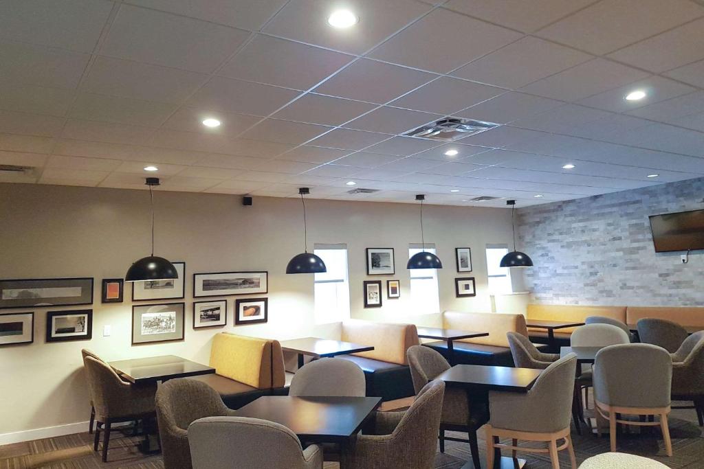 Radisson Hotel & Conference Centre Edmonton - Resim 36