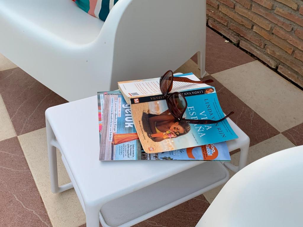 Posedenie v ubytovaní Casa Anhelando Andalucia - Een 8p villa met verwarmd zwembad op een heuveltop met magnifiek uitzicht, waaronder zeezicht, nabij dorp en strand