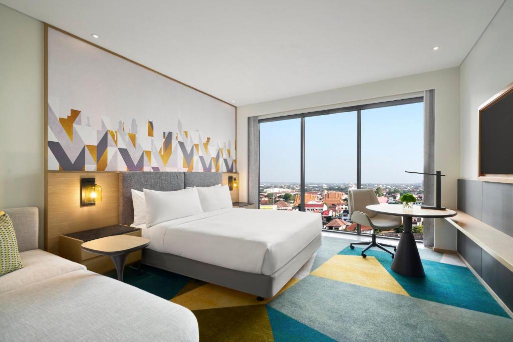 Holiday Inn & Suites Vientiane, an IHG Hotel - Премиальная комната