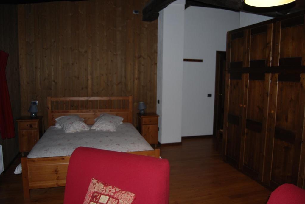 A bed or beds in a room at B&B della Miniera