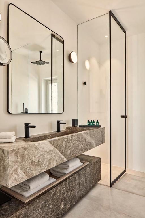 Canaves Epitome - Small Luxury Hotels of the World - 11