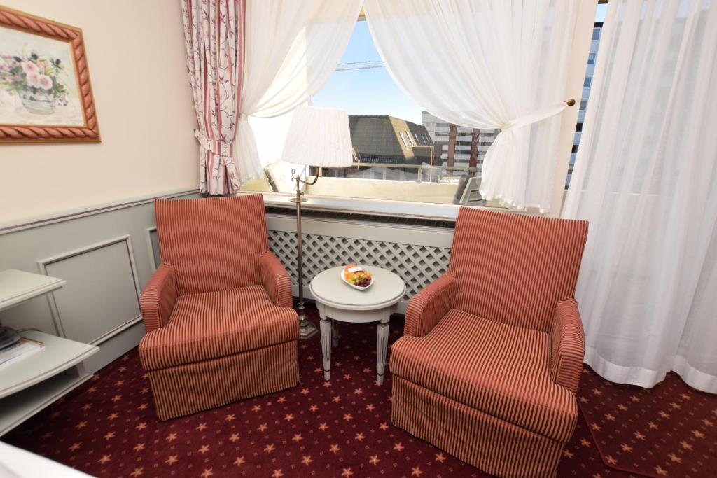 Posezení v ubytování Hotel Wiking Sylt