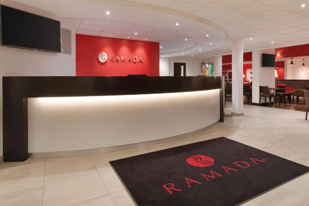 Certifikát, hodnocení, plakát nebo jiný dokument vystavený v ubytování Ramada Wakefield