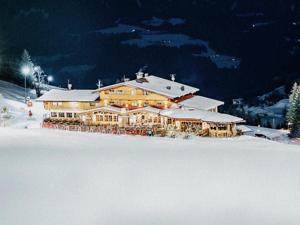 Alpengasthof Hochsöll v zimě