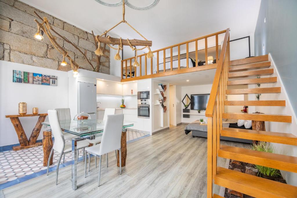 Host Wise - Deluxe Spacious Flats w Mezzanine