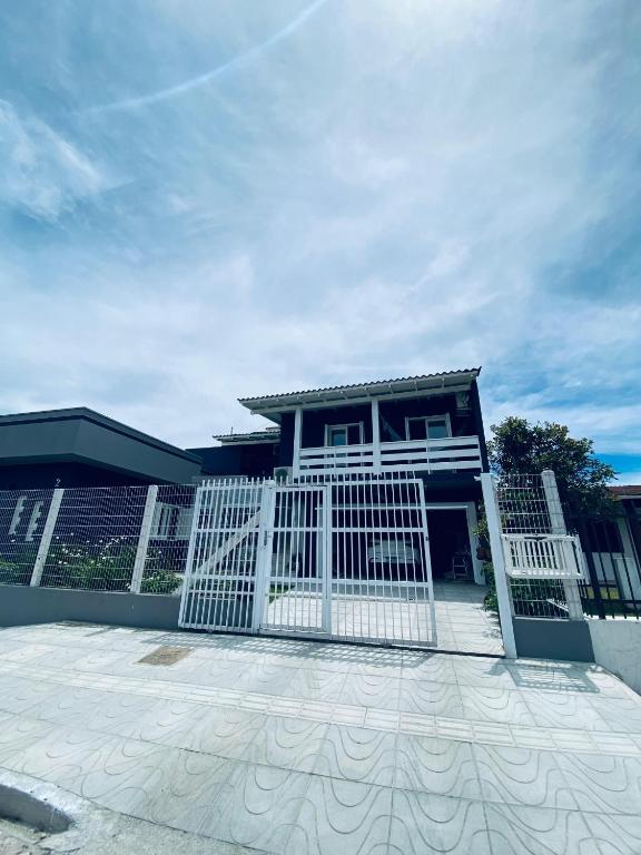 Bygningen som feriehuset ligger i