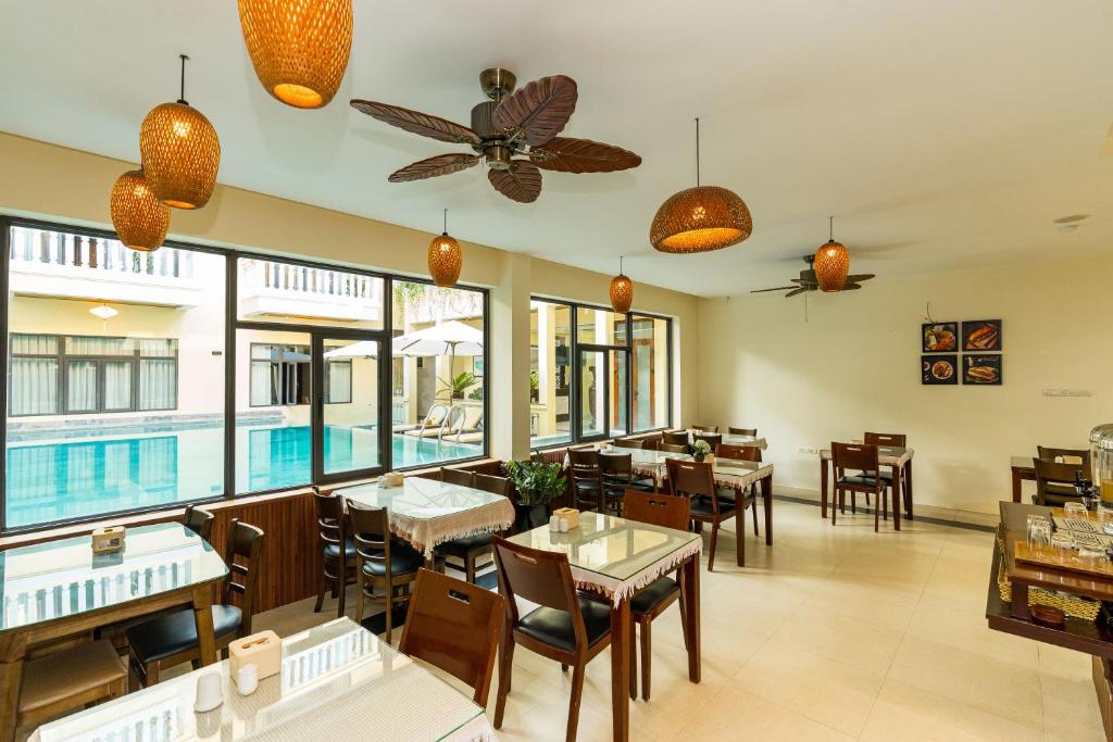 Hồ bơi trong/gần Ancient Haven