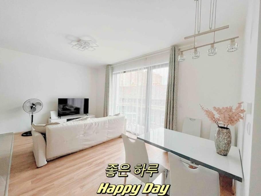 Spacious rooms with Balcony and Garage 1067 Budapest, Csengery utca 70 kép - 1